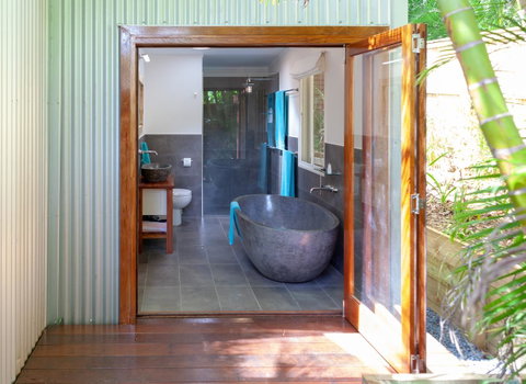 Sanctuary In The Pocket - E Caravan Parks 23