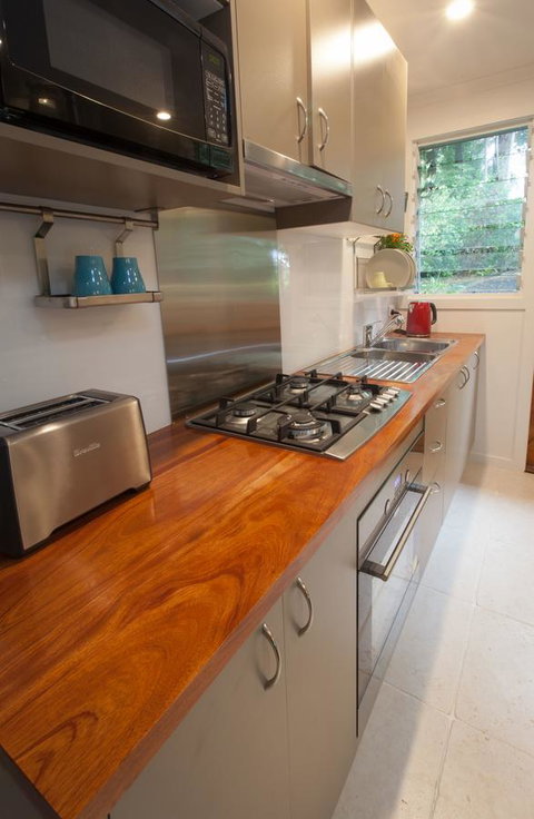 Sanctuary In The Pocket - E Caravan Parks 11