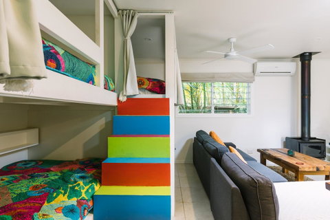 Sanctuary In The Pocket - E Caravan Parks 16