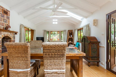 Sanctuary In The Pocket - E Caravan Parks 40