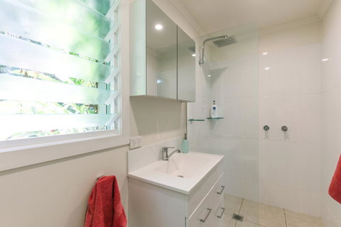 Sanctuary In The Pocket - E Caravan Parks 24