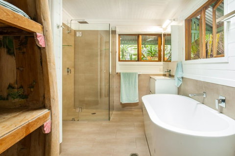 Sanctuary In The Pocket - E Caravan Parks 43