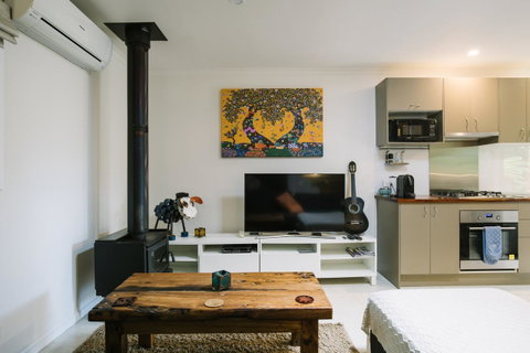 Sanctuary In The Pocket - E Caravan Parks 19