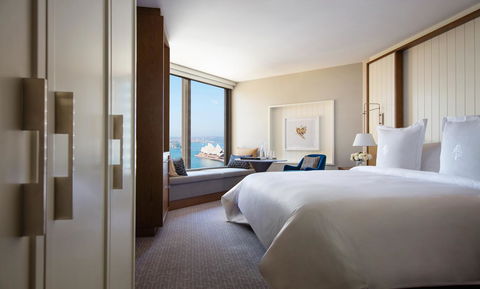 Four Seasons Hotel Sydney - E Caravan Parks 11
