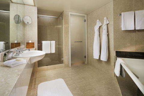Four Seasons Hotel Sydney - E Caravan Parks 42