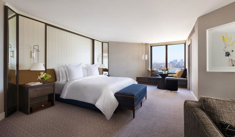 Four Seasons Hotel Sydney - E Caravan Parks 7