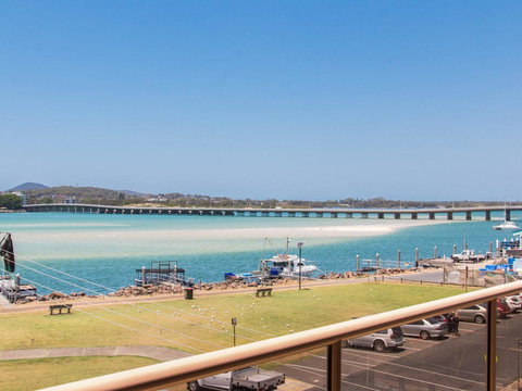 Shoreline 7 - E Caravan Parks 1