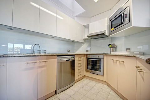 Charlesworth Bay Beach Resort - E Caravan Parks 17
