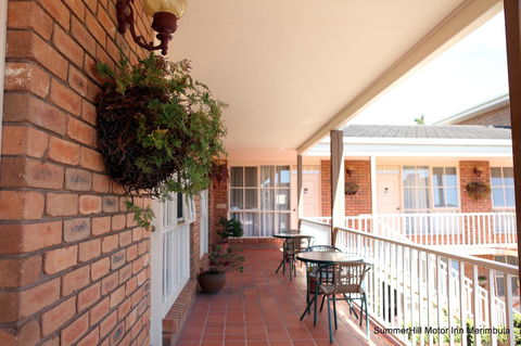 Summerhill Motor Inn - E Caravan Parks 21