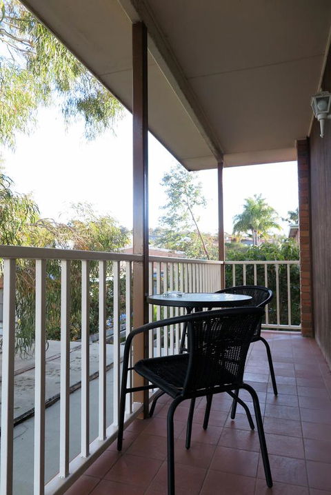 Summerhill Motor Inn - E Caravan Parks 34