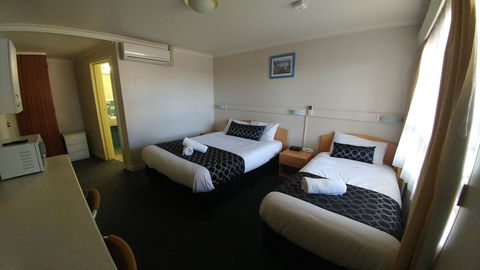 Bega Motel - E Caravan Parks 18