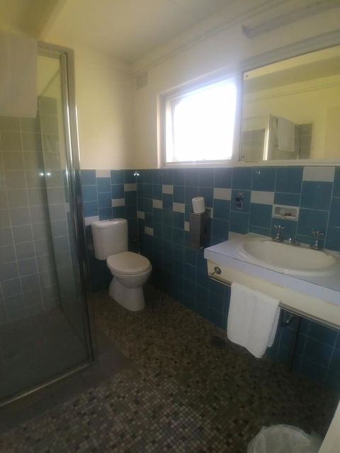 Bega Motel - E Caravan Parks 11