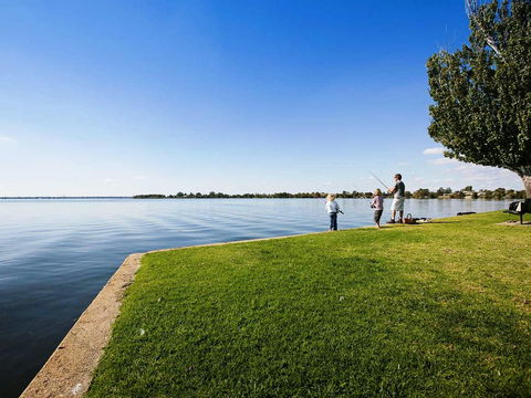 Mulwala Resort - E Caravan Parks 39