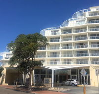 Ettalong Beach Premium Waterview Apartments - E Caravan Parks