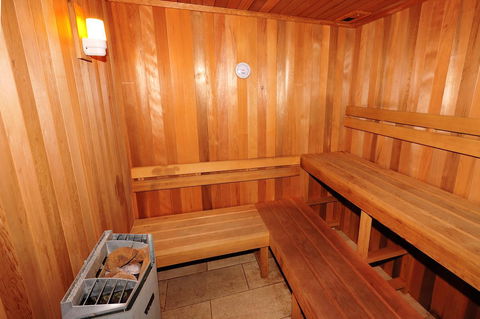 Sandy Cove Apartments - E Caravan Parks 21