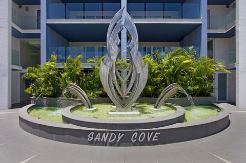 Sandy Cove Apartments - E Caravan Parks 16