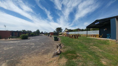 Eden Motel - E Caravan Parks 11