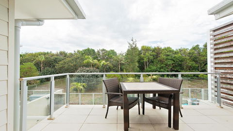 Pacific Blue, Salamander Bay - E Caravan Parks 20