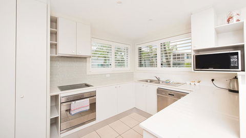 Pacific Blue, Salamander Bay - E Caravan Parks 37