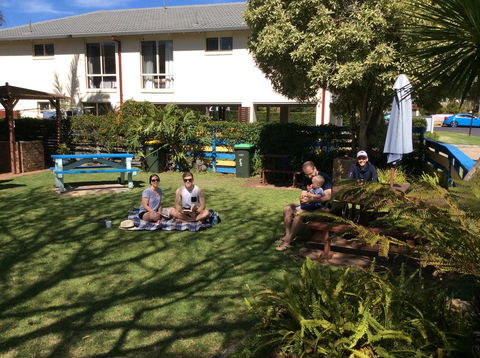 Como Lodge - E Caravan Parks 18