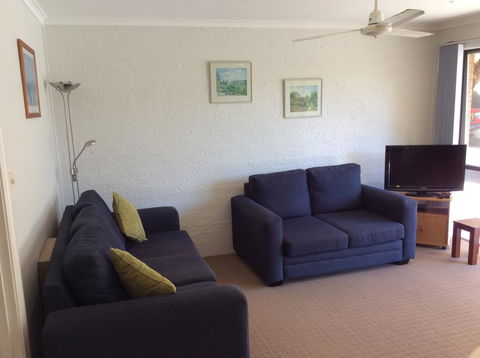 Como Lodge - E Caravan Parks 23