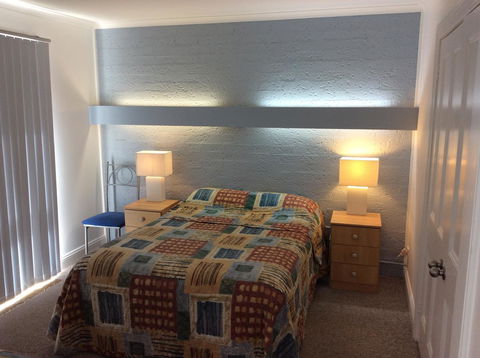 Como Lodge - E Caravan Parks 10