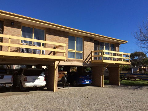 Como Lodge - E Caravan Parks 7