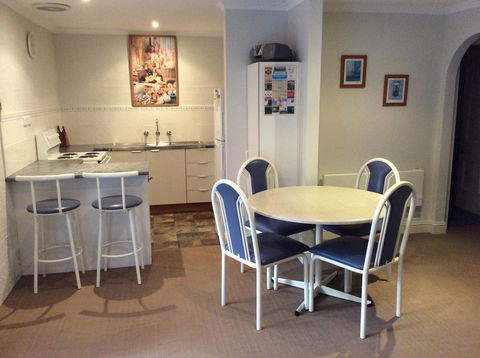 Como Lodge - E Caravan Parks 11