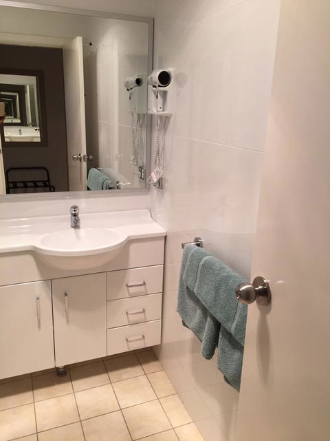 Cooma Motor Lodge Motel - E Caravan Parks 22