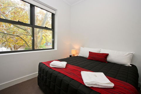 The Star Apartments - E Caravan Parks 16