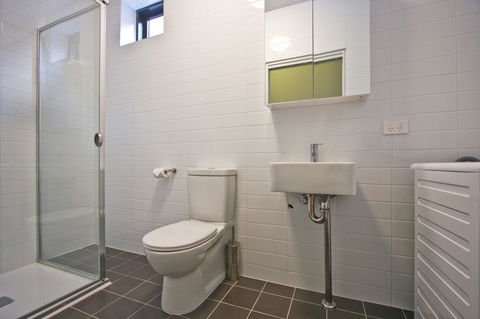 The Star Apartments - E Caravan Parks 23