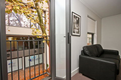 The Star Apartments - E Caravan Parks 7