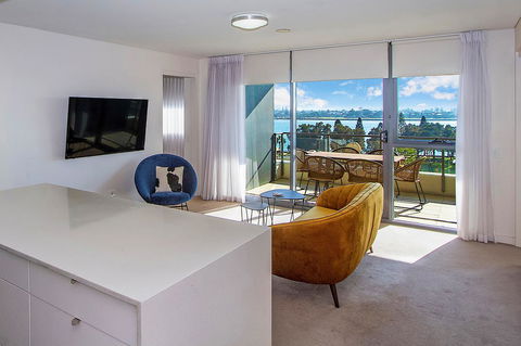 Terminus Apartment Hotel, Ascend Hotel Collection - E Caravan Parks 1
