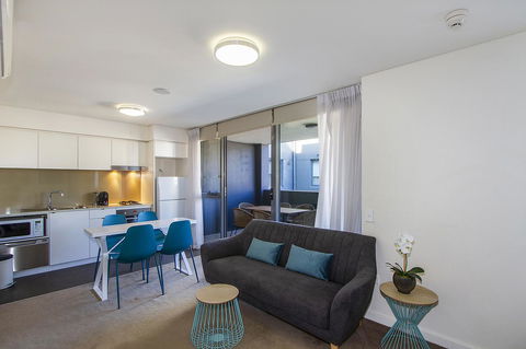 Terminus Apartment Hotel, Ascend Hotel Collection - E Caravan Parks 25