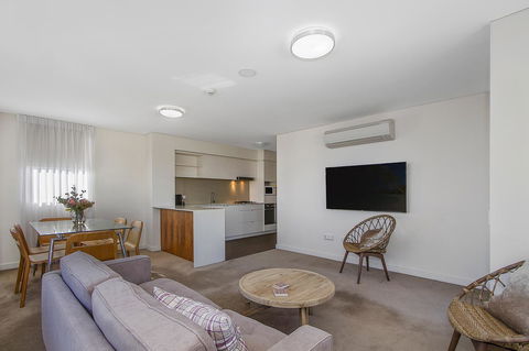 Terminus Apartment Hotel, Ascend Hotel Collection - E Caravan Parks 26