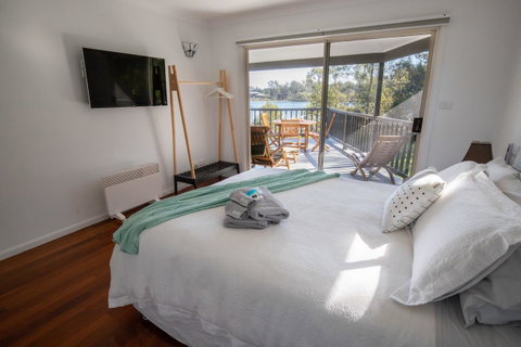 Urunga Riverview - E Caravan Parks 1