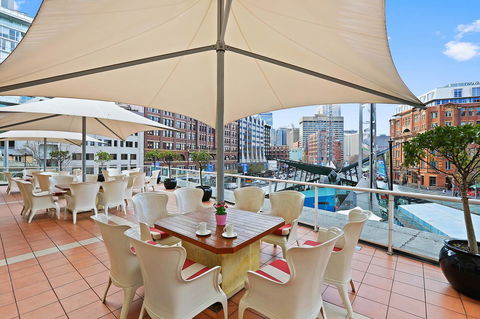 Mercure Sydney - E Caravan Parks 5