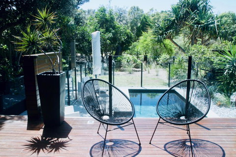 Casuarina Beachfront House - Hostie Properties - E Caravan Parks 1
