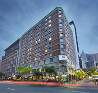 Holiday Inn Darling Harbour - E Caravan Parks