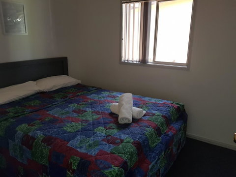 Amaroo Resort - E Caravan Parks 24