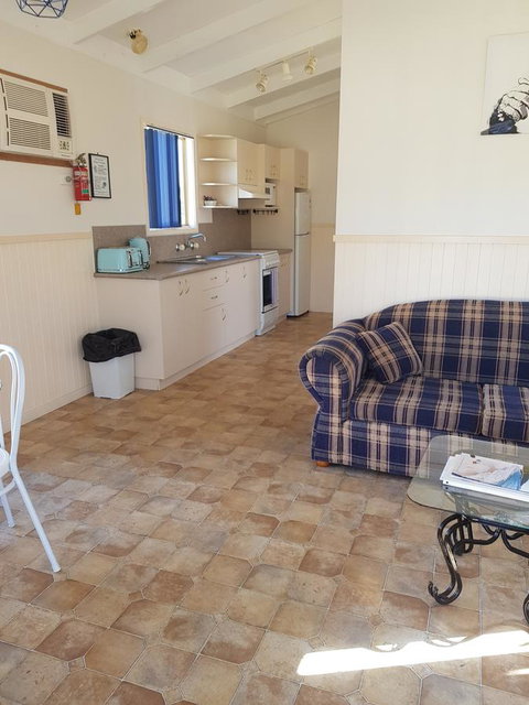 Amaroo Resort - E Caravan Parks 4