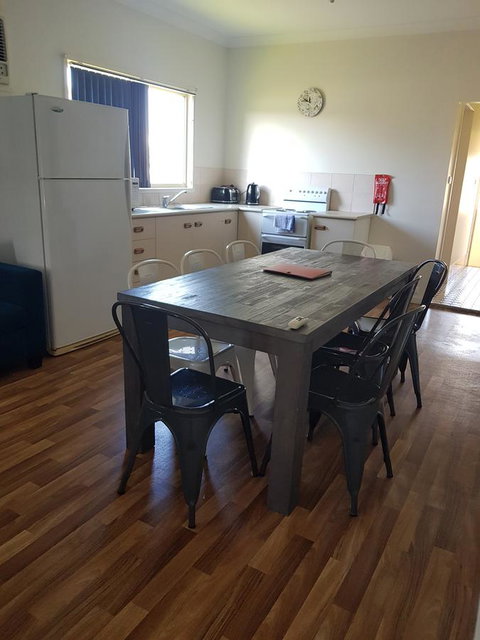 Amaroo Resort - E Caravan Parks 7