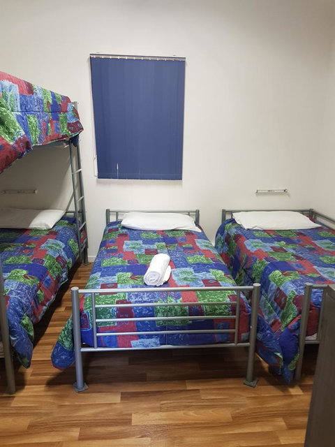 Amaroo Resort - E Caravan Parks 9