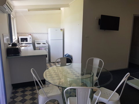 Amaroo Resort - E Caravan Parks 18