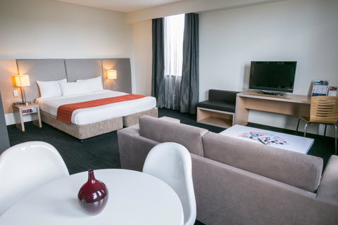 Alpha Hotel Eastern Creek - E Caravan Parks 14