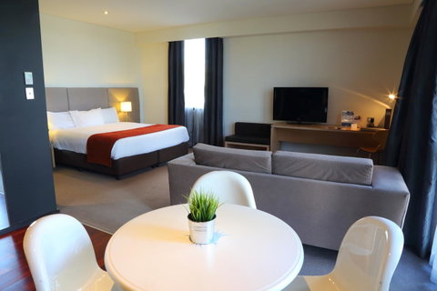 Alpha Hotel Eastern Creek - E Caravan Parks 22
