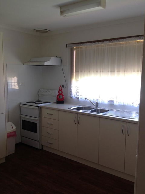 7 Melbourne Street - E Caravan Parks 8