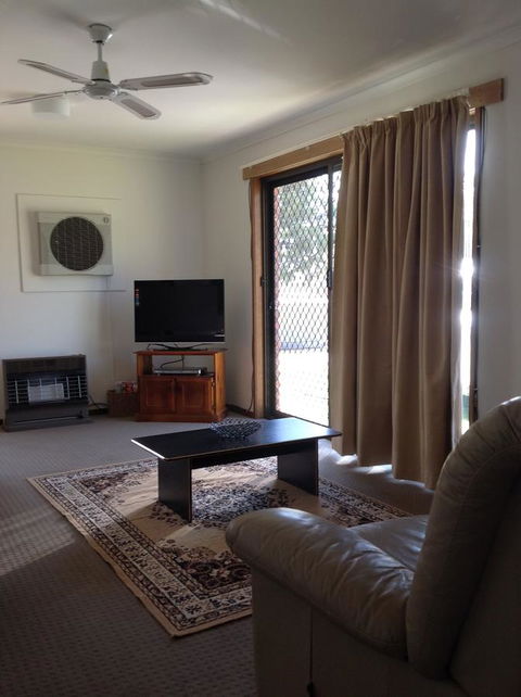 7 Melbourne Street - E Caravan Parks 6