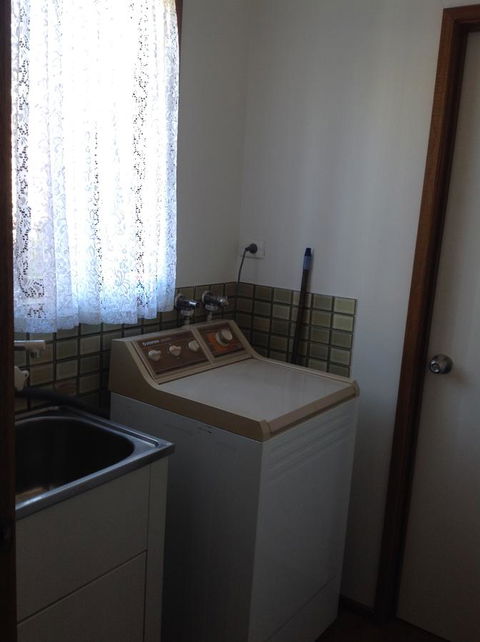 7 Melbourne Street - E Caravan Parks 10