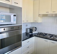 Castle Serviced Apartments - E Caravan Parks